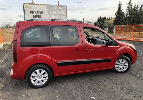 Citroen Berlingo cena 32900 przebieg: 190000, rok produkcji 2014 z Sobótka małe 154